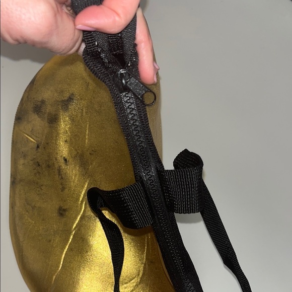 Gold Tote Bag - Picture 13 of 16